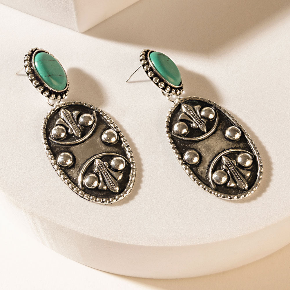 Myra Santa Fe Seals Earrings in Moonlit Silver