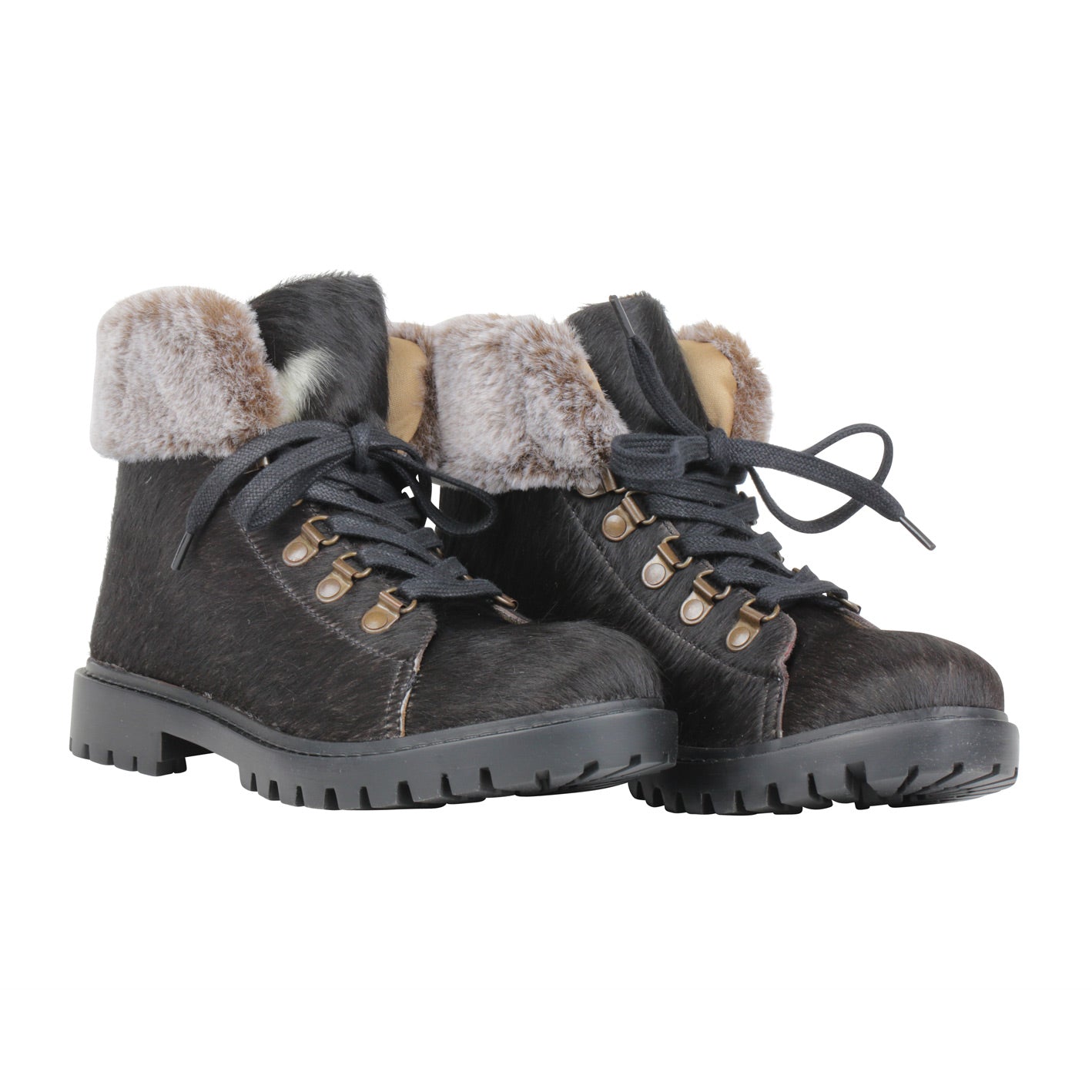 Turbulent Boots