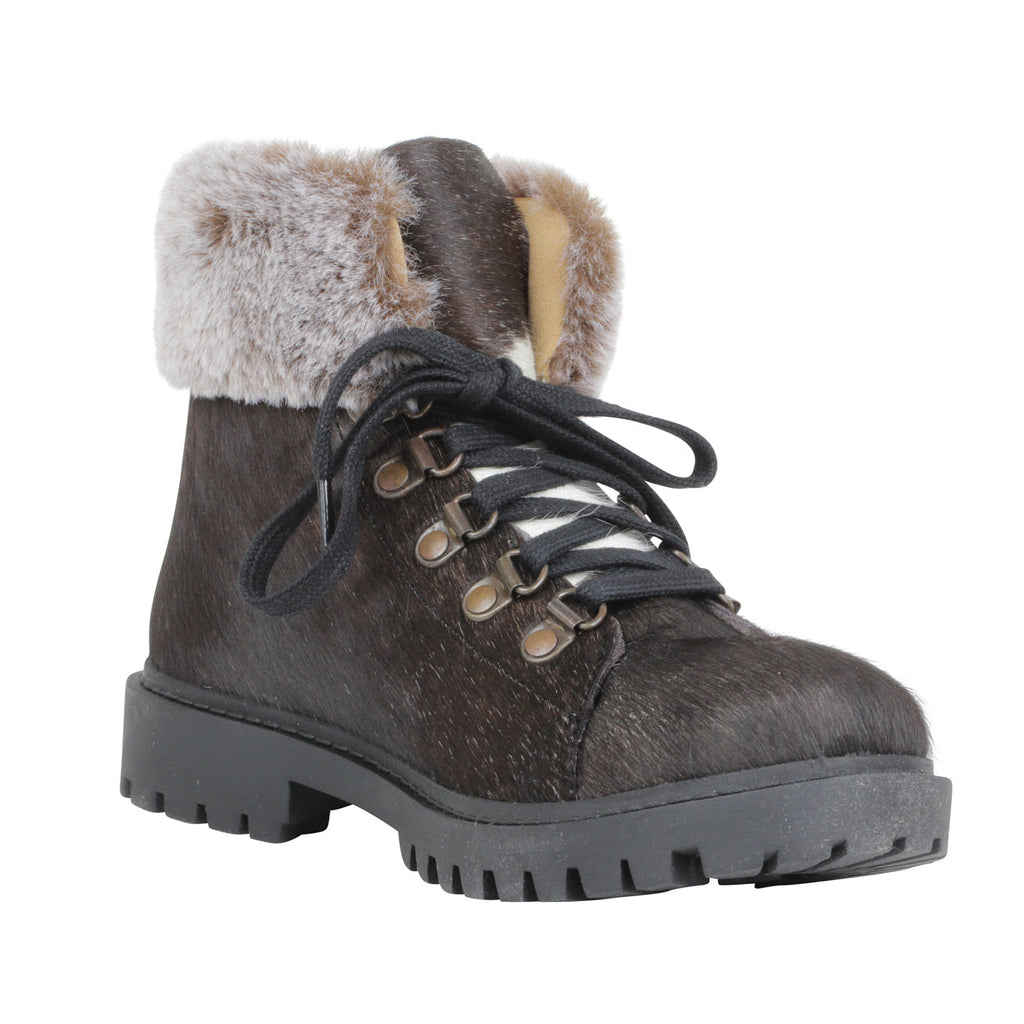 Turbulent Boots