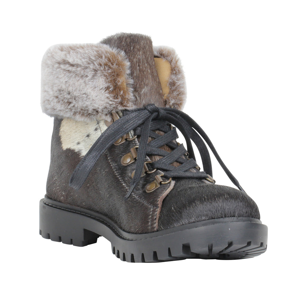Turbulent Boots