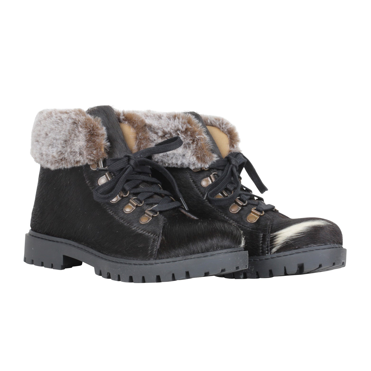 Turbulent Boots
